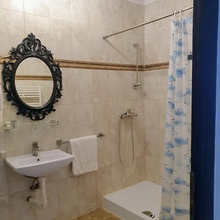 Queen Hotel Bucureşti